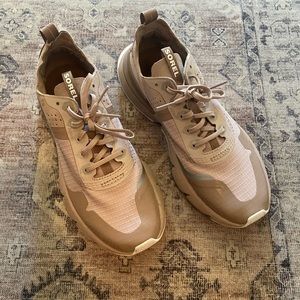 SIZE 7.5 Sorel Athletic Shoes